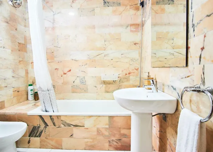 アパート Escoberos Courtyard Duplex By Valcambre セビリア